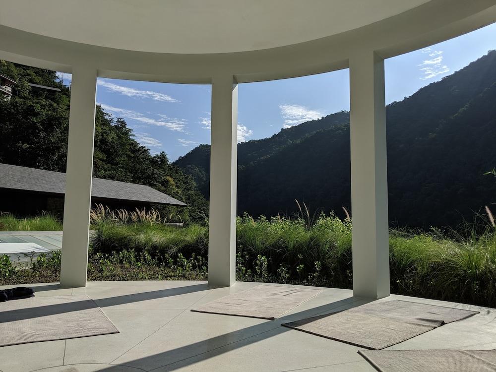 Taj Rishikesh Resort And Spa เดห์ราดุน ภายนอก รูปภาพ